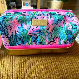 NWT Lilly Pulitzer travel pouch